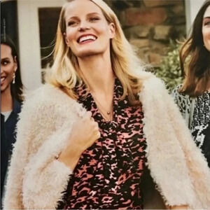 Cabi #3075 pink black camo 9-5 neck tie sleeveless blouse sz xs